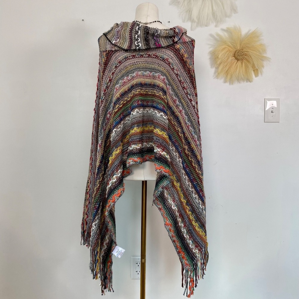 Womens 3D Knit Rainbow Y2K Poncho Cowl Neck One Size Fringe Boho Indie Sleaze - Picture 6 of 12